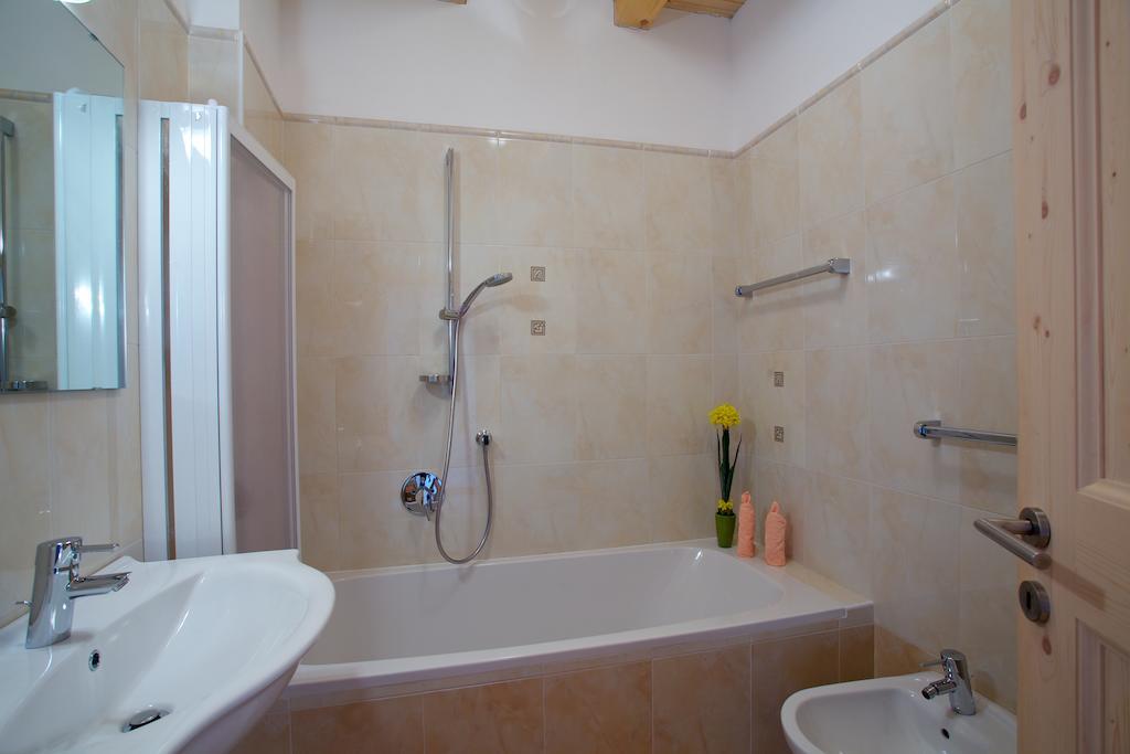 Villa Angerle Hof Nova Levante Camera foto